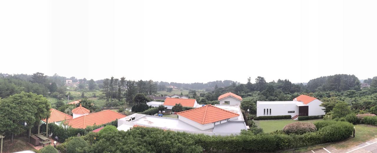 Araaura Pension Jeju Ngoại thất bức ảnh
